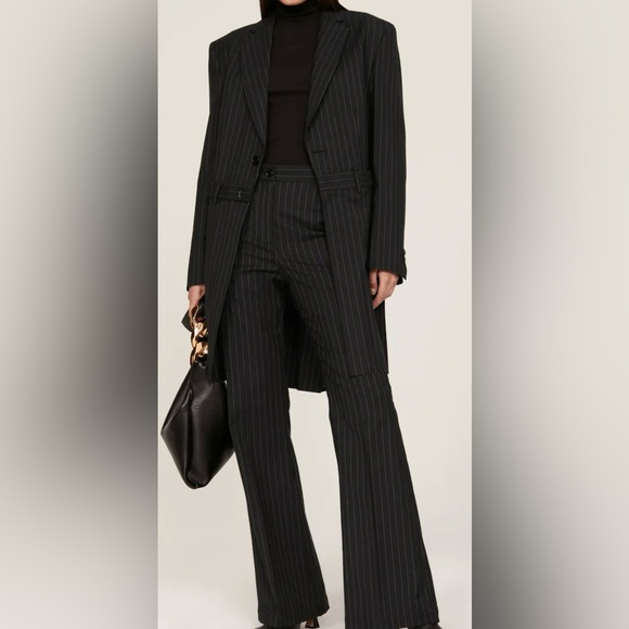 Maison Martin Margiela Gray Pinstripe Blazer with Tailored Silhouette - Picture 4 of 8